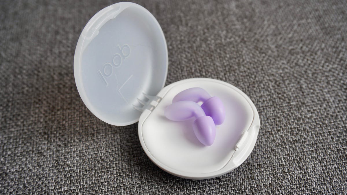 رمز خواب راحت یک سردبیر فناوری: از نور هوشمند تا حلقه اورا!