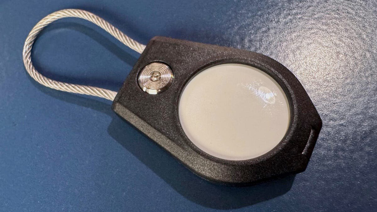 ZDNET کیس‌های مقاوم و ضدسرقت برای اپل ایرتگ بررسی کرد