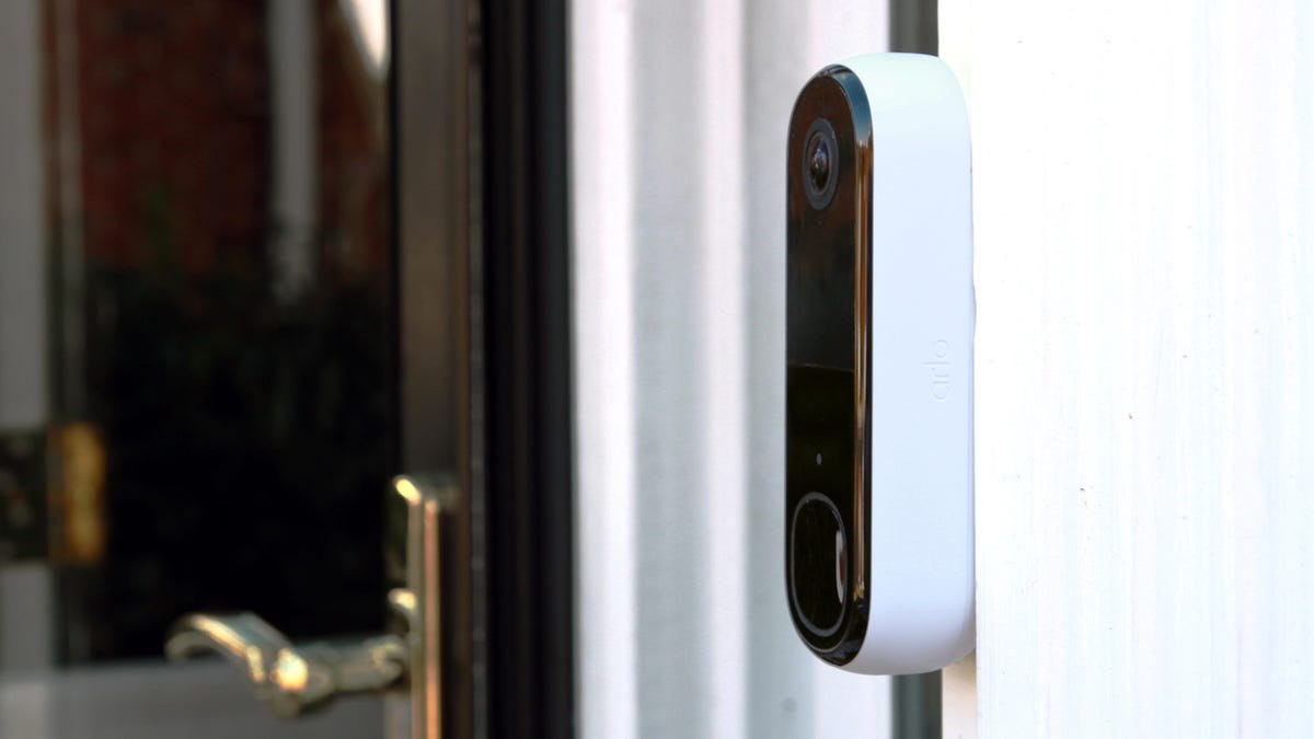 بررسی دوربین زنگ در Arlo: نصب آسان، کیفیت خوب، قیمت بالا می‌رود؟