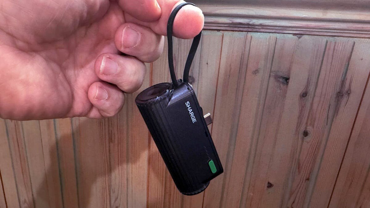 بررسی شارژر همراه کوچک و زیبای Sharge Flow Mini 2