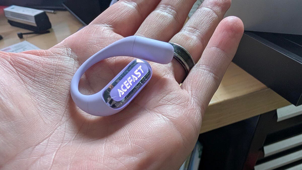 هدفون Acefit Pro: هم نورپردازی برای امنیت، هم اکولایزر فوق‌العاده