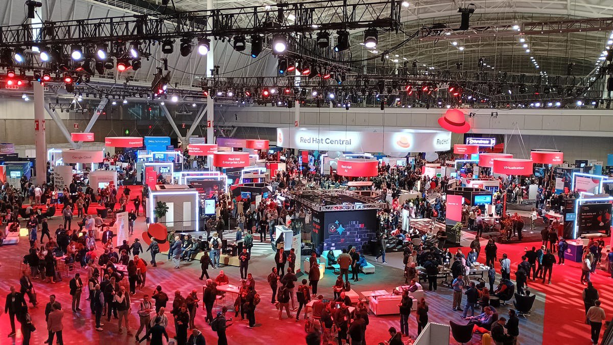 اجلاس ردهت: خداحافظی هوش مصنوعی با هایپ، سلام به کاربرد واقعی در کسب‌وکار