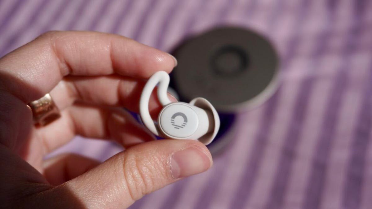 بهترین گجت‌ها برای خواب راحت در محیط پر سر و صدا