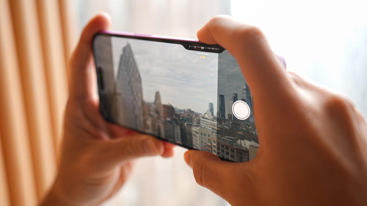 هوش تصویری اپل حالا محتوای صفحه نمایش آیفون را می‌شناسد