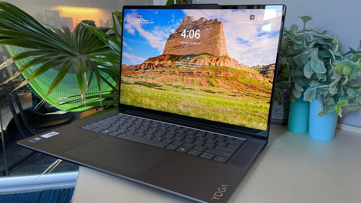 بررسی لپ‌تاپ AI جدید لنوو با تراشه اینتل و پیش‌بینی افزایش قیمت