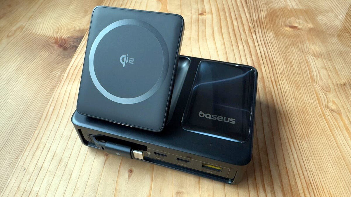 ایستگاه شارژ همه‌کاره Baseus Nomos با تخفیف ویژه