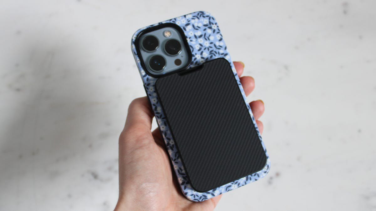 کیف پول مگ‌سیف Supcase: هم مقاوم، هم سه‌پایه!