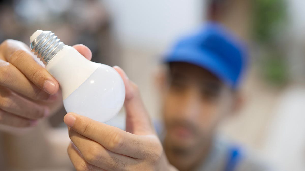 LEDها: چرا باید لامپ‌های قدیمی را کنار بگذاریم؟
