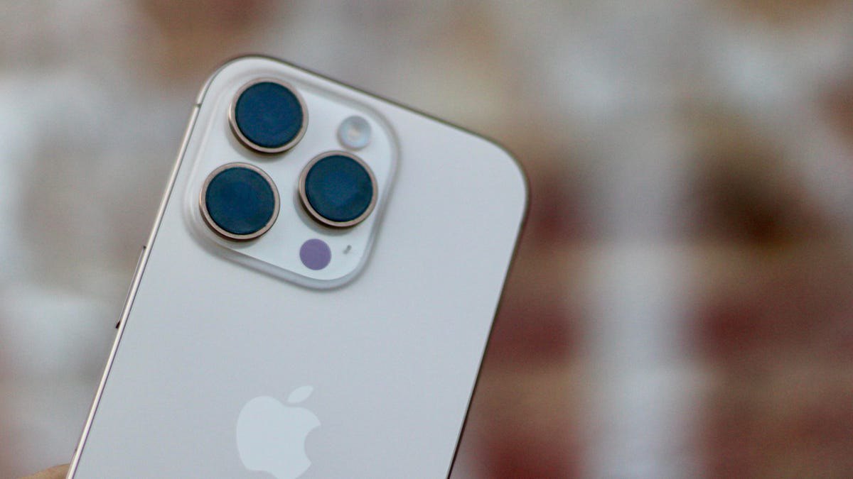 آیفون ۱۶ پرو رایگان با طرح تی-موبایل: هوش اپل هم توشه!