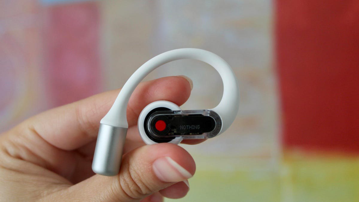 هدفون‌های Nothing Ear Open: رفیق جدید ورزشکاران؟
