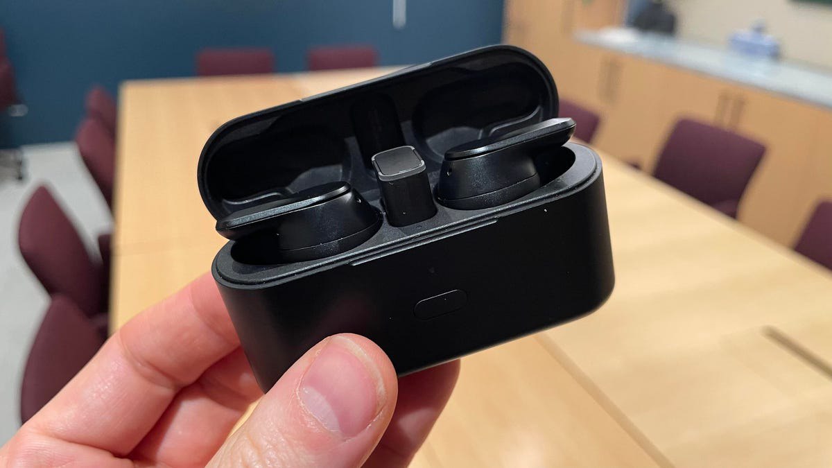 معرفی هدفون‌های Epos: رفیق جدید تماس‌های کاری شما