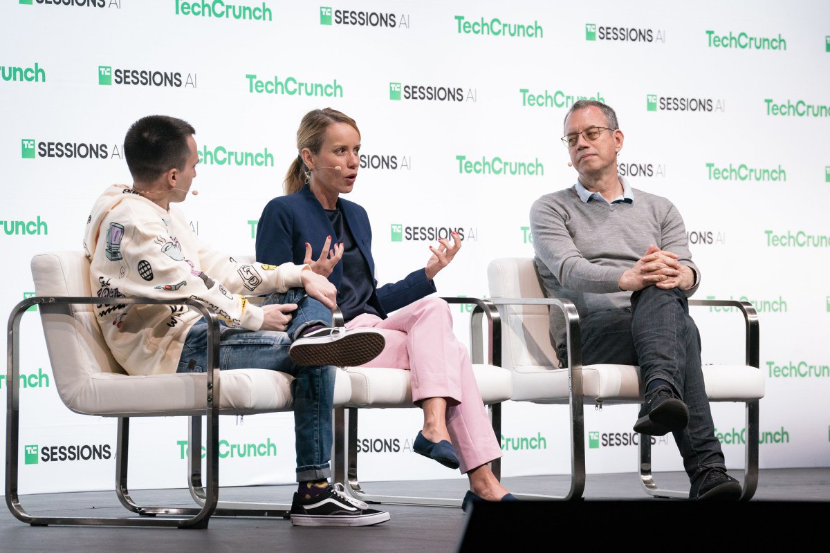 چالش‌های اخلاقی و ایمنی هوش مصنوعی در گفت‌وگوی مدیران تک