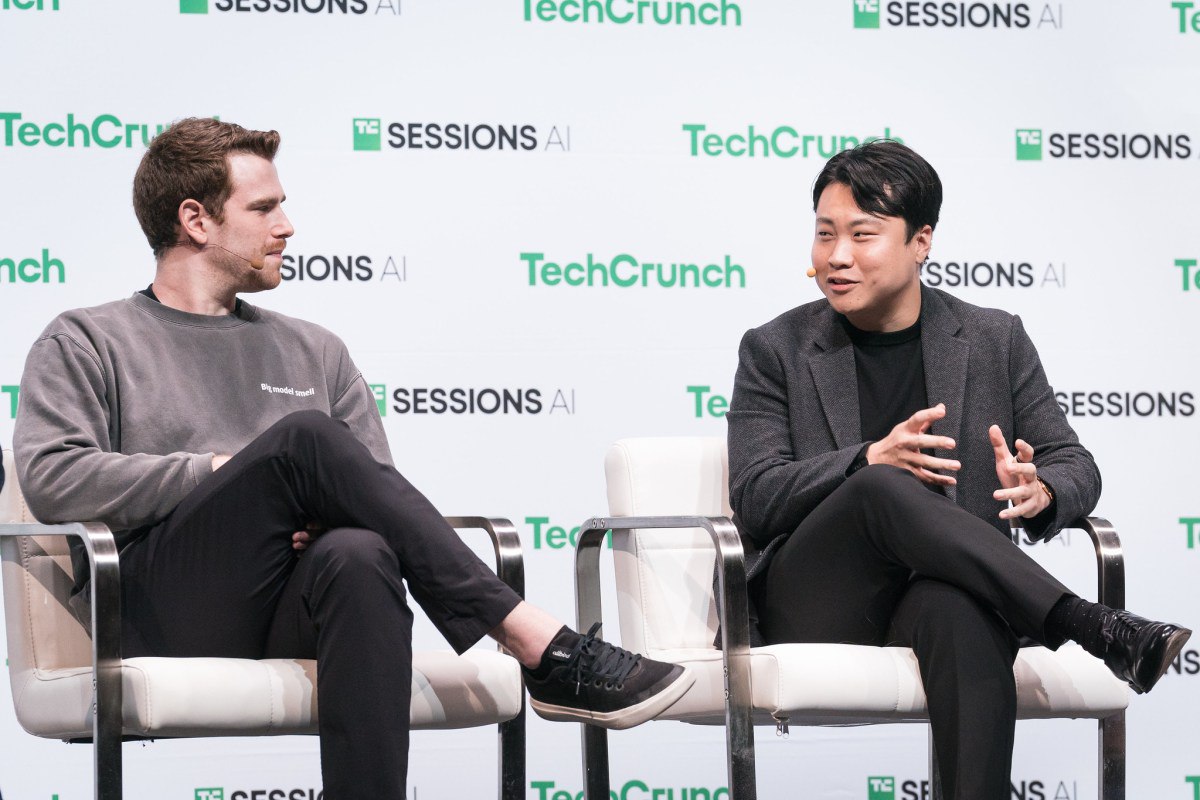 راز بقای استارتاپ‌ها روی موج تغییرات هوش مصنوعی!