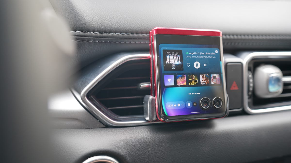 پورت‌های USB خودرو؛ فقط برای شارژ نیستند!