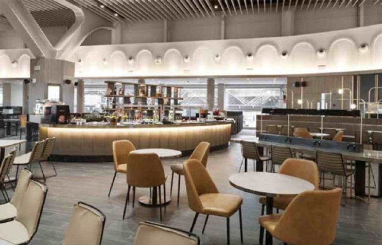 کارت‌های اعتباری بیزنس با دسترسی به لانژ فرودگاه: راهنمای انتخاب