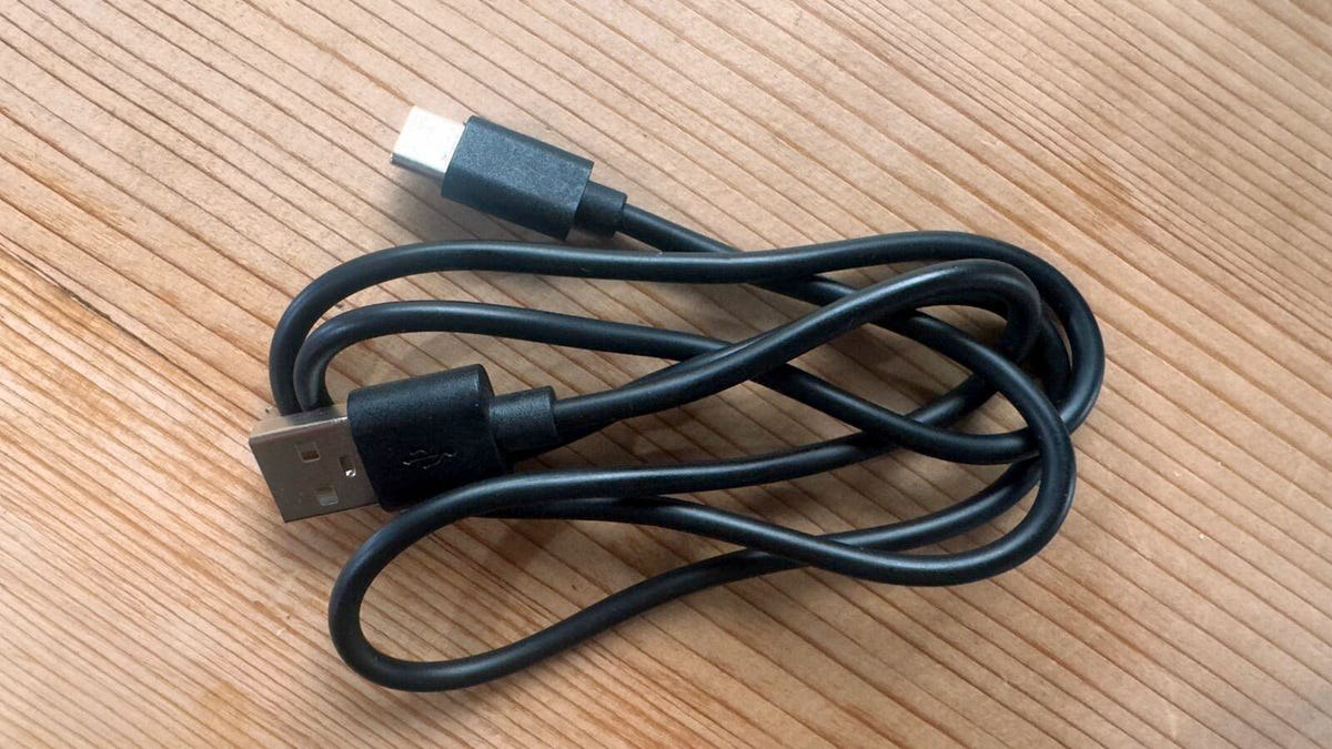 چرا دستگاه‌های USB-C با هر شارژر USB-C شارژ نمی‌شوند؟