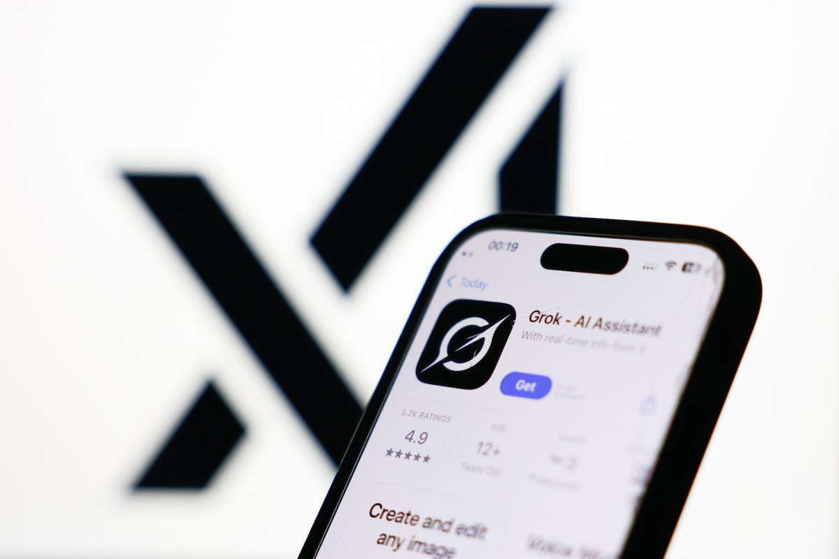 عذرخواهی xAI برای رفتار جنجالی چت‌بات Grok
