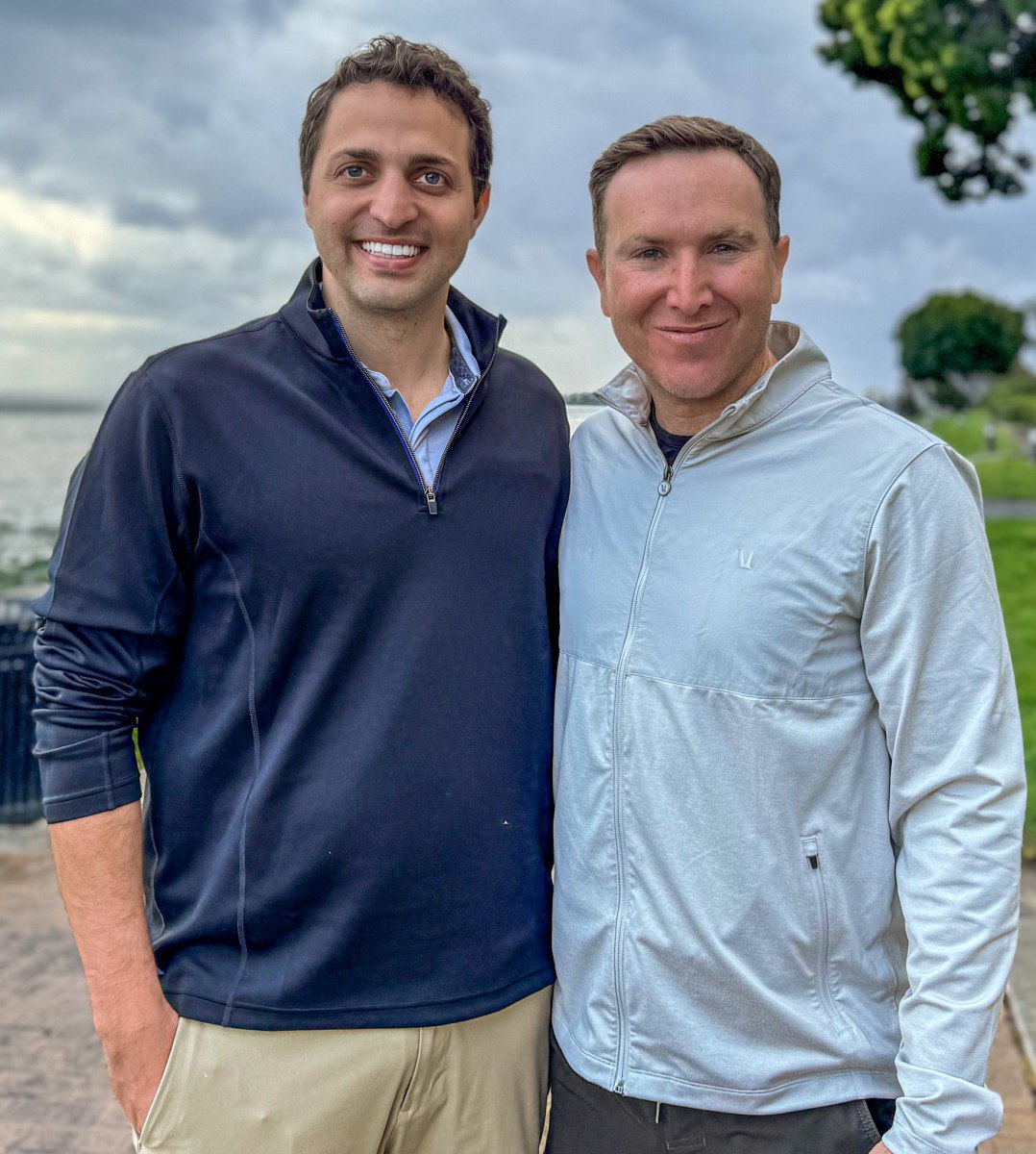 میکـسوس؛ همکار هوشمندی که با ایمیل دستور می‌گیرد