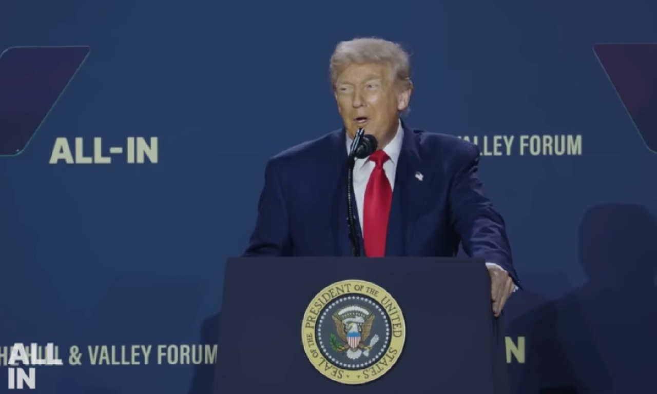 فرمان‌های سه‌گانه ترامپ: ممنوعیت هوش مصنوعی «ووک» و تسریع زیرساخت‌ها