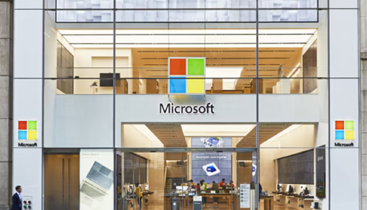 مایکروسافت برای جبران کمبود زیرساخت AI قرارداد ۱۹ میلیارد دلاری بست