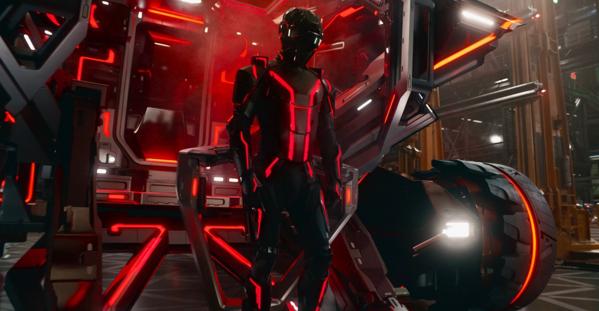 نقدها Tron: Ares را یک ریبوت ضعیف و بی‌روح خواندند