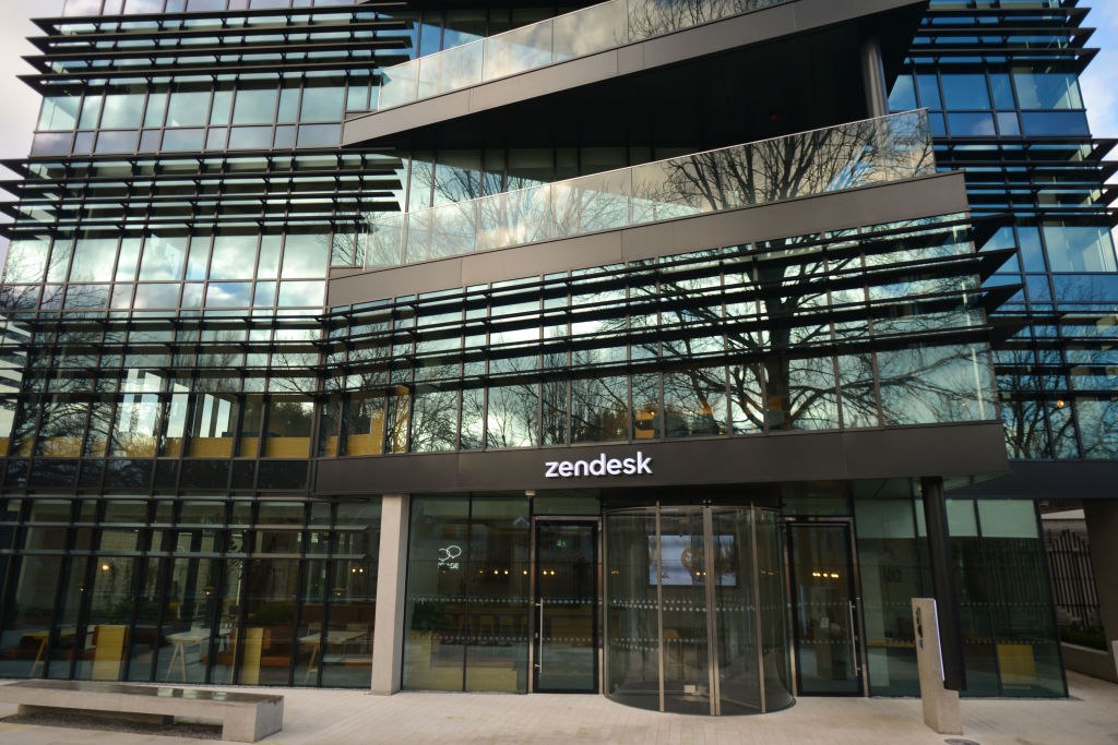 ایجنت هوش مصنوعی Zendesk برای حل خودکار ۸۰٪ تیکت‌های پشتیبانی