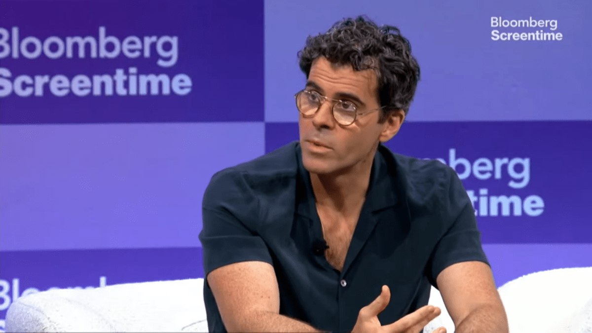 مدیر اینستاگرام: هوش مصنوعی خلاقیت را همگانی و اعتماد را دشوار می‌کند