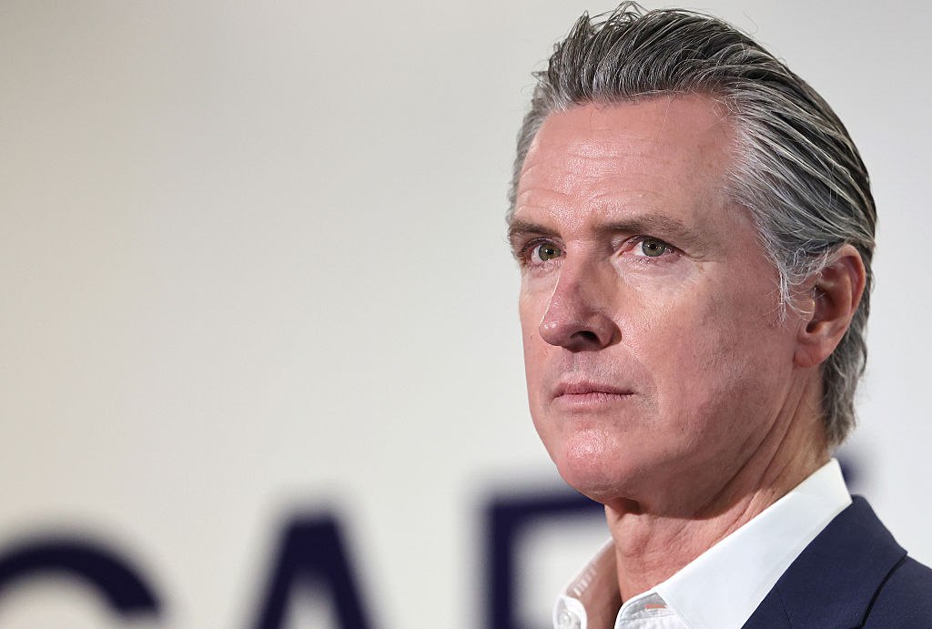 کالیفرنیا چت‌بات‌های هوش مصنوعی را برای حفاظت از کودکان قانون‌مند کرد