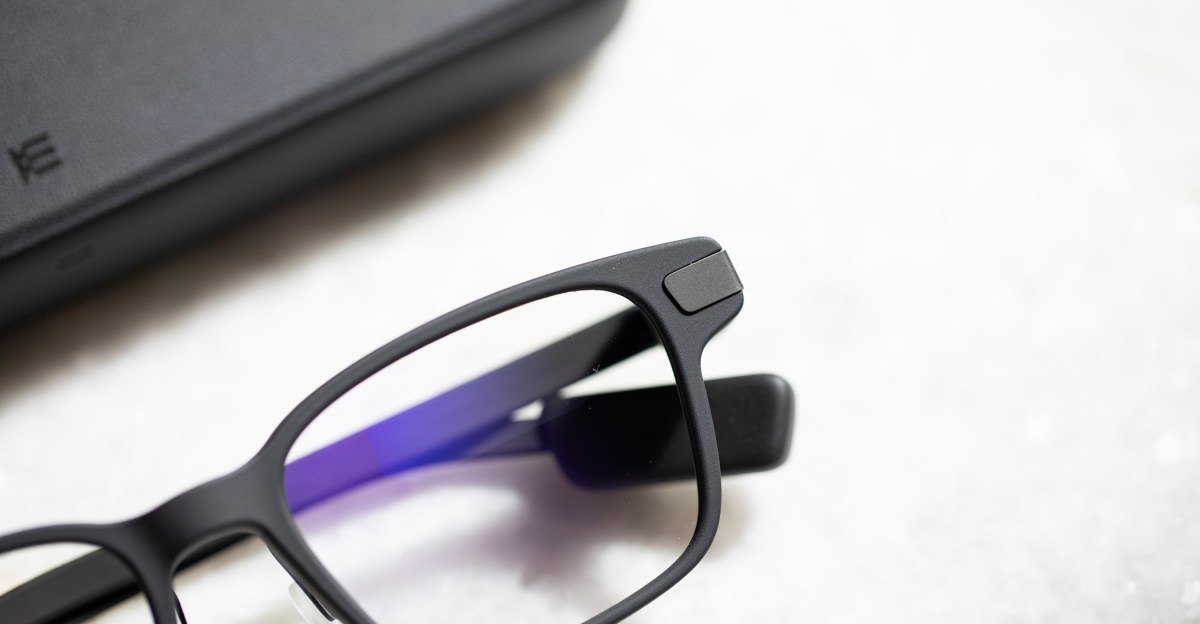 عینک هوش مصنوعی Halo: دستیاری که بیشتر مزاحم است تا کمک‌کننده