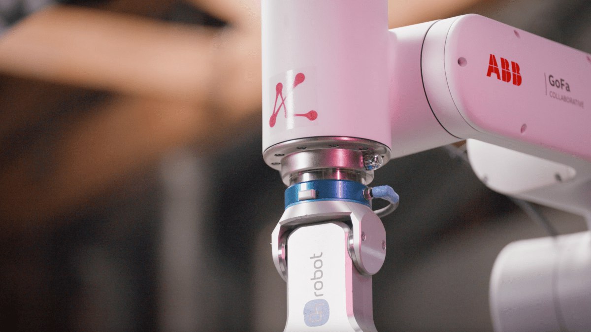 هوش مصنوعی Mbodi به ربات‌ها یاد می‌دهد سریع یاد بگیرند