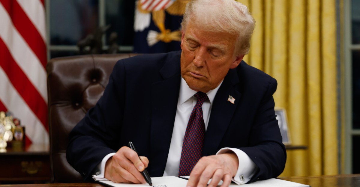 ترامپ برای کنترل کامل هوش مصنوعی به جنگ ایالت‌ها می‌رود