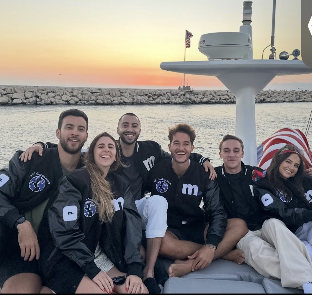 رشد خیره‌کننده Micro1: درآمد ۱۰۰ میلیون دلاری از آموزش هوش مصنوعی